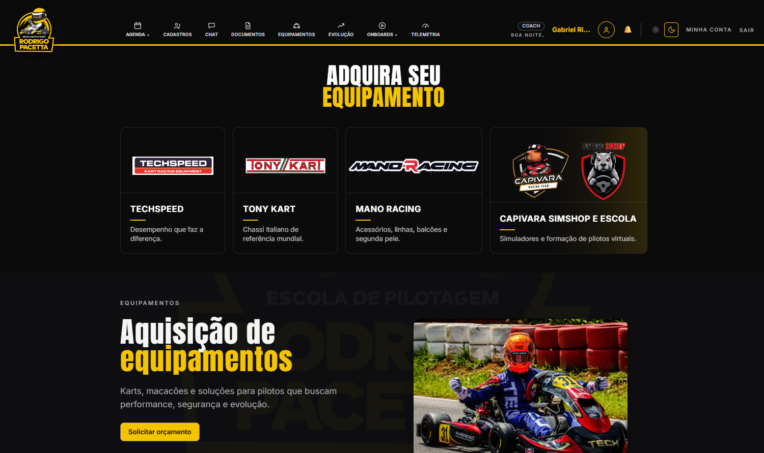 Tela de equipamentos e parcerias do app da escola